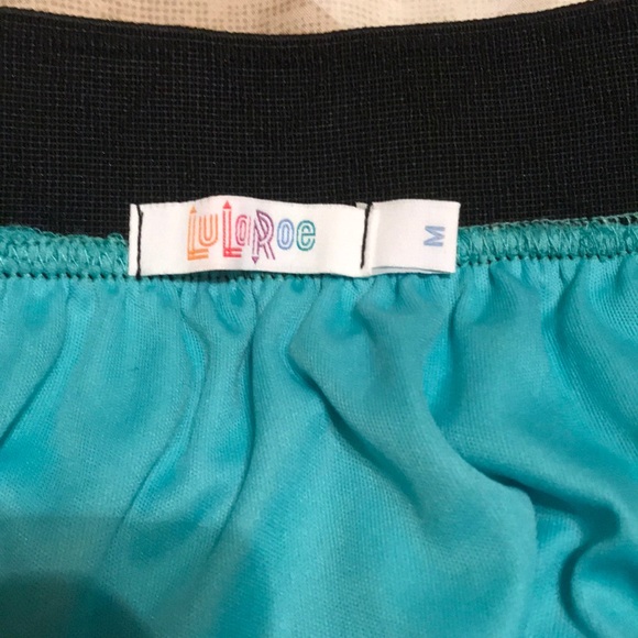 LuLaRoe Lola Skirt Size Medium NWT - Picture 2 of 5